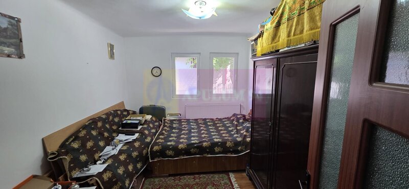 Casa de vanzare cu 5 camere in Mislea